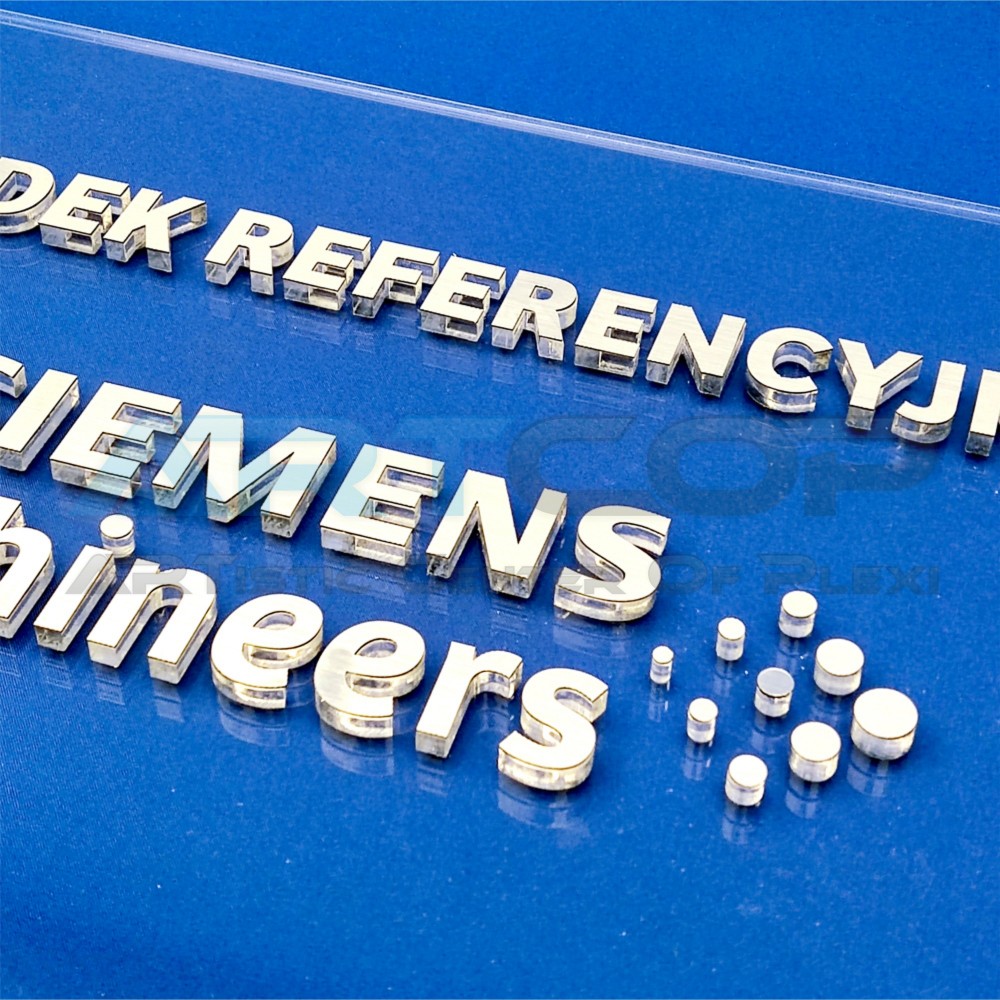 Litery 3D z plexi Siemens