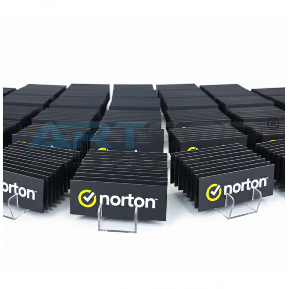 Tabliczki Firmowe i Identyfikatory – Hurtowa Produkcja z Gwarancją Powtarzalności Druku