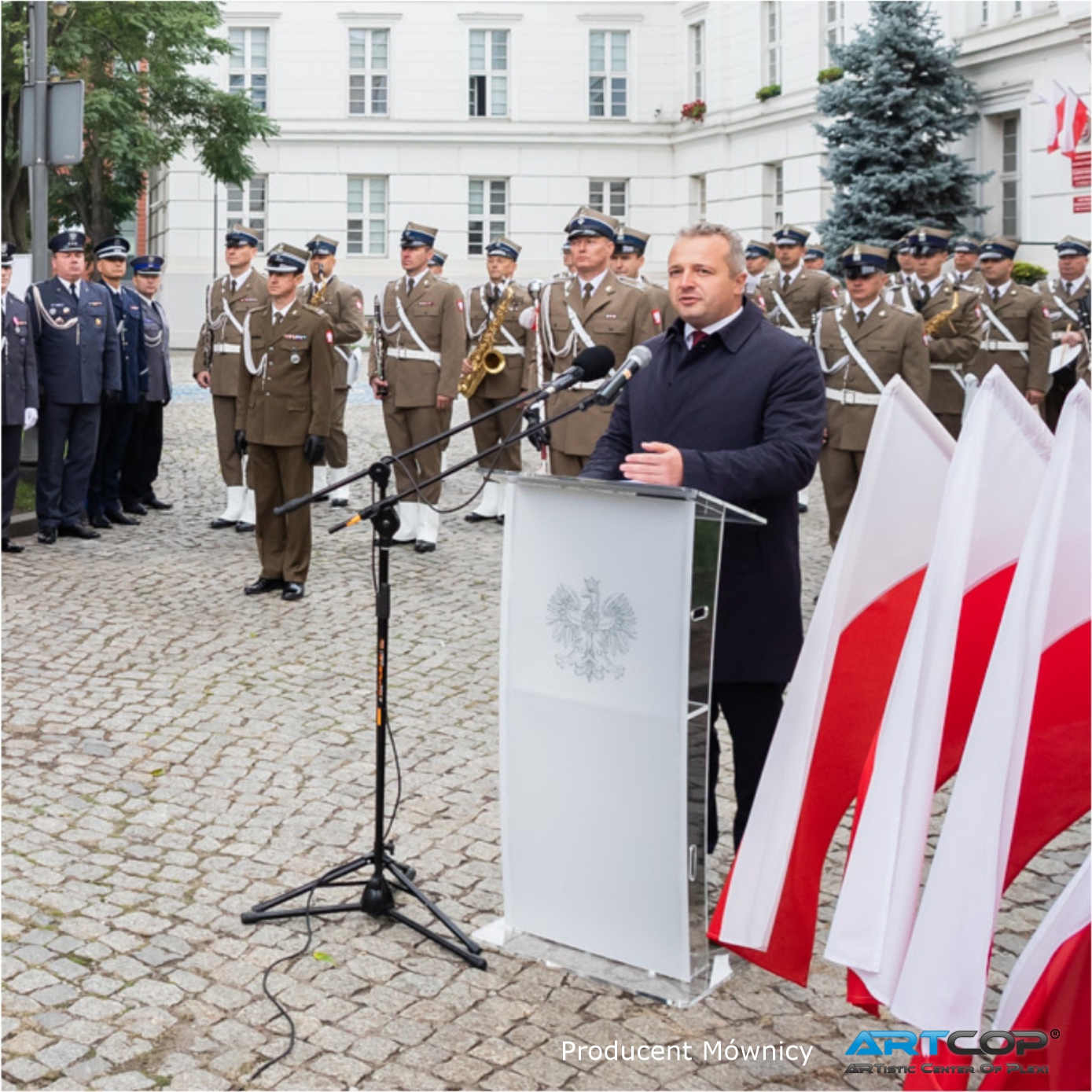 Mównica z plexi ARTCOP z Godłem Polski